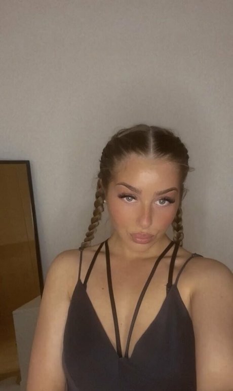 mia tyson pornstar adult photos