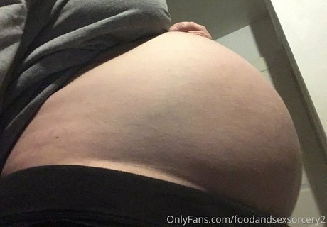 foodandsexsorcery2 model sexy pictures