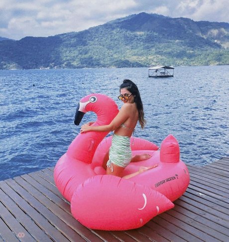 Mariana Nery model top gallery