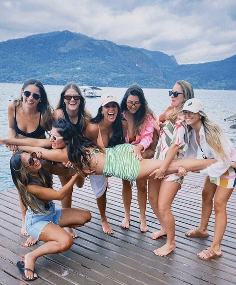 Mariana Nery high quality star gallery