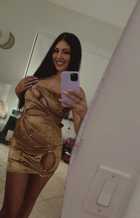 pretty ebony onlyfans nice photo