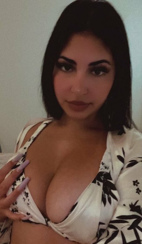 hannahsharpe18 star nude picture