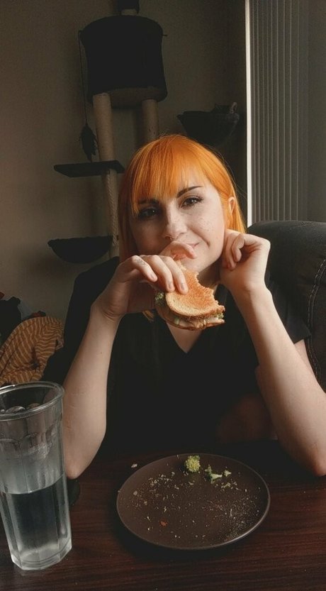 daxanais xxx actress img