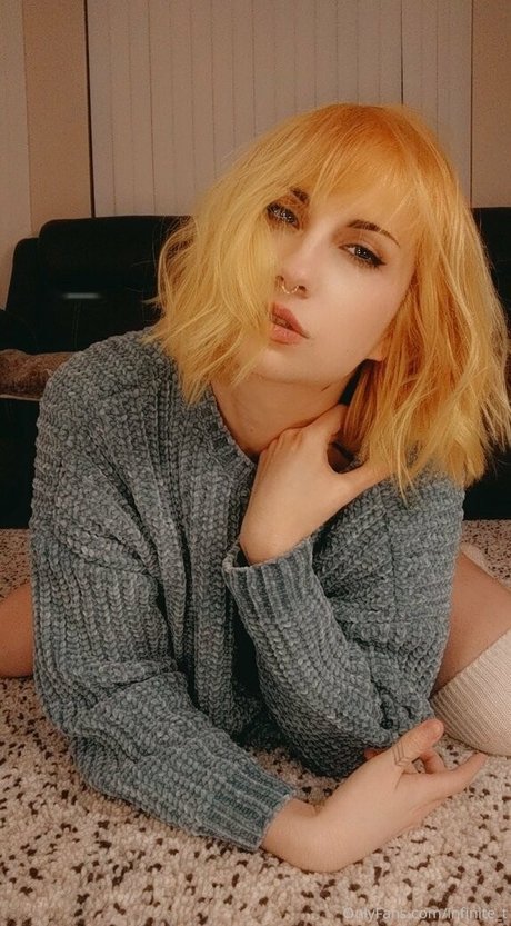 daxanais model art photo