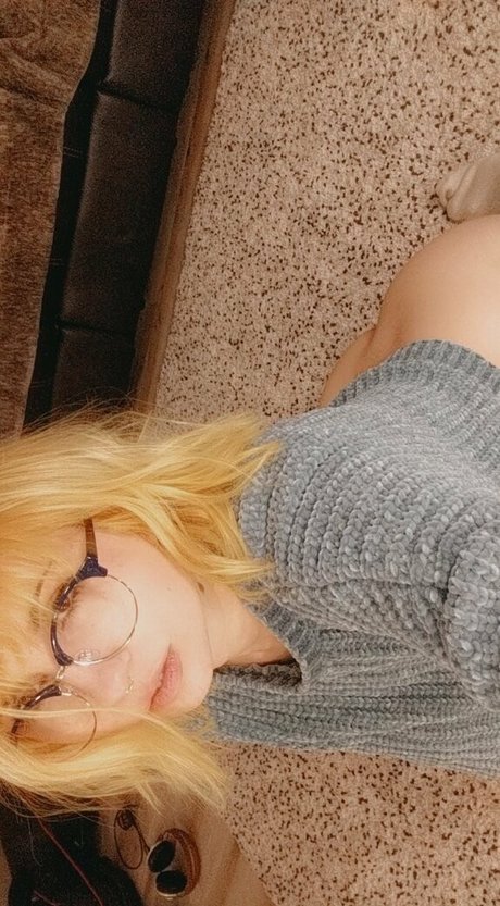 daxanais model sex picture