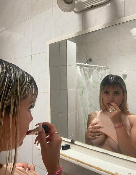 milaflorabella pornstar pretty img