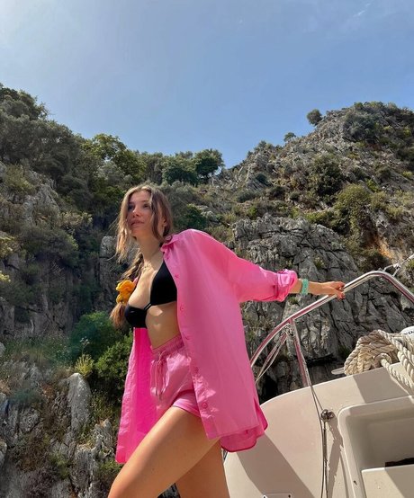 Ilayda Akdogan star adult image