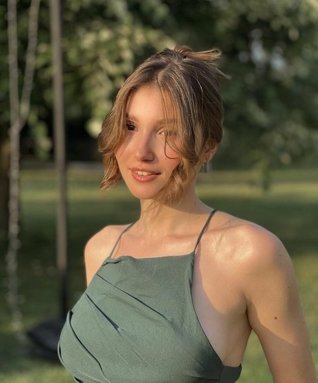 Ilayda Akdogan Quick model image