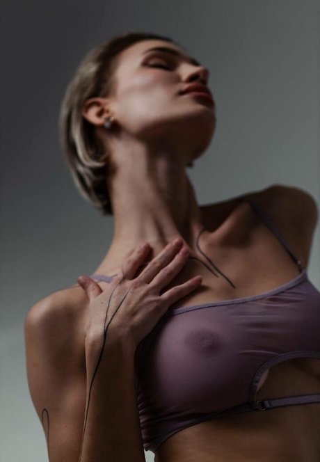 _vialentina_ model top archive