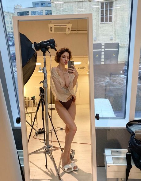 _vialentina_ Quick model image