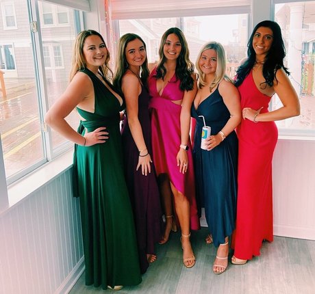 Olivia H star adult photo