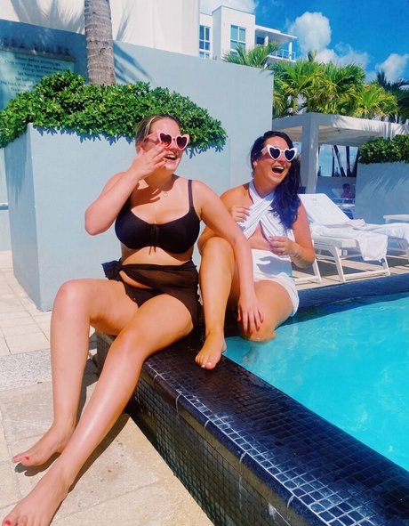 Olivia H nudes model photos