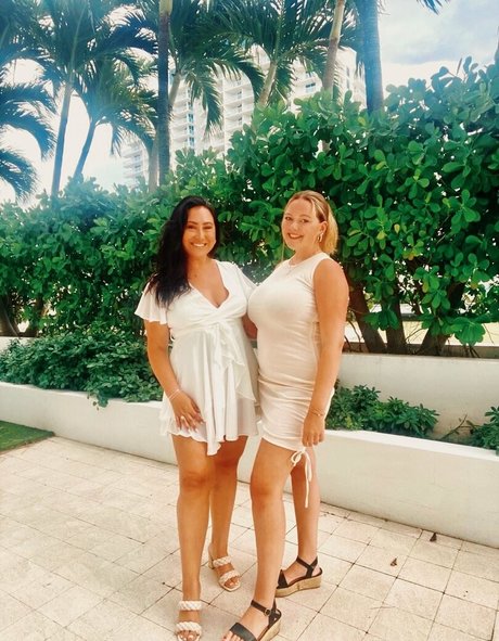 Olivia H best actress pictures