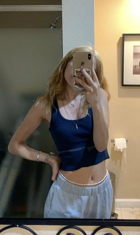 bbykangarou naked actress pictures