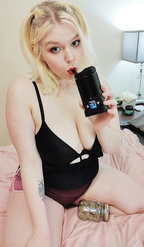 free kitsunemiku erotic star gallery