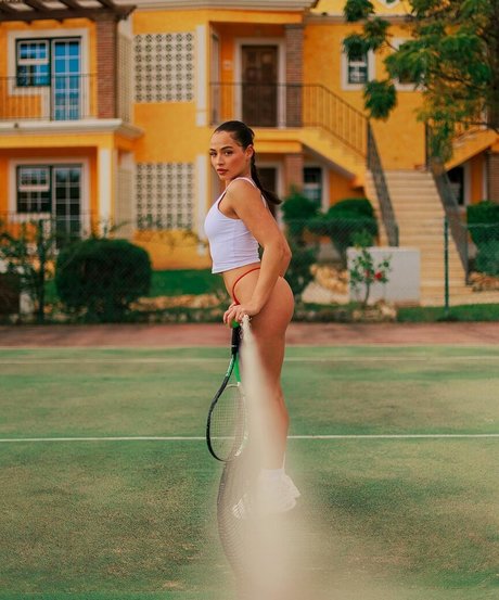 Clo Lloyd Profile pic