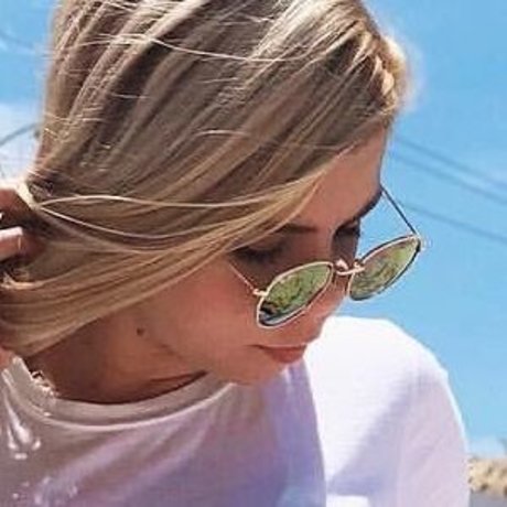 Izza Kowalski star nude galleries