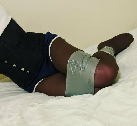 longashlegs sexy star img