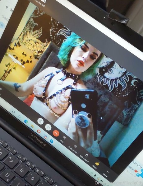 fzzgf star xxx gallery