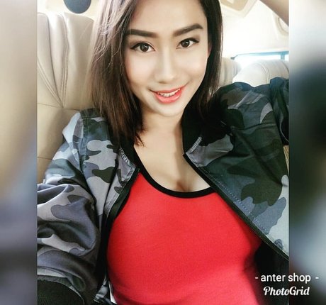 Saowalak Saifak model beautiful images