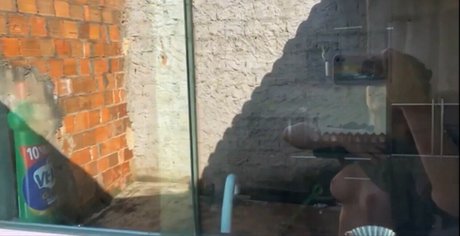 Leila Caetano model top gallery