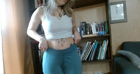 sexiiskylar naked star pics