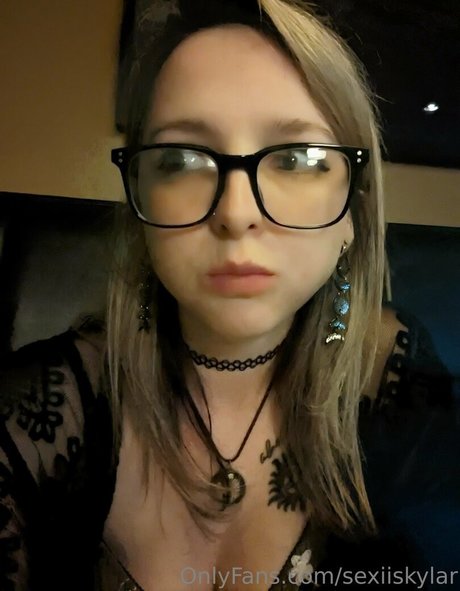 sexiiskylar pornstar sexy picture