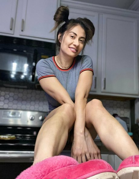 jessieismore adult model pic