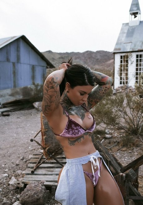 natranefit erotic model photos