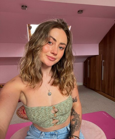 Lanaivy naked actress images