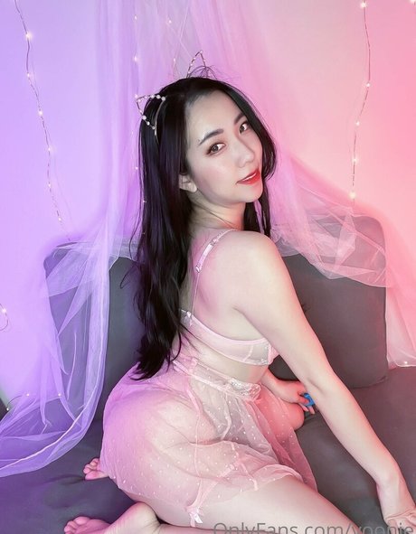 Yoonie high quality pornstar photo
