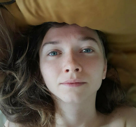 beeboo girl pornographic model image