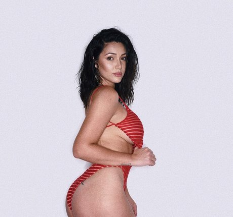 Misa Campo best star photo