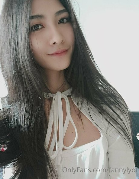 fannylyof xxx pornstar images