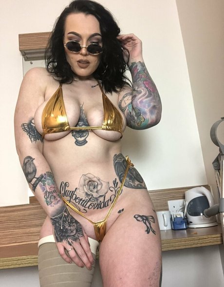 naughtynaturalnova star art galleries