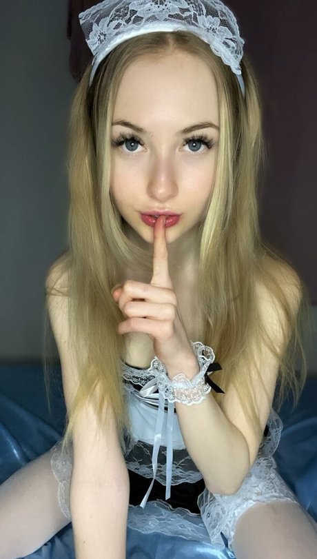 bambiSkye erotic star archive