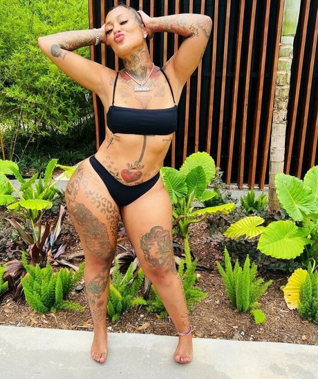 white lingerie onlyfans hd pic