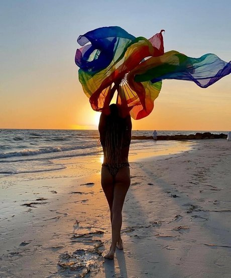 naomiswann hd actress photo