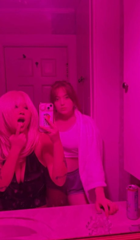 Fakeredhead666 model perfect pic