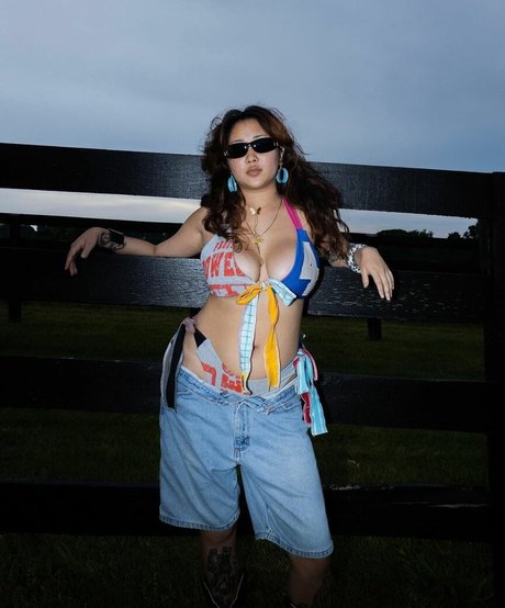 Fakeredhead666 hot model picture