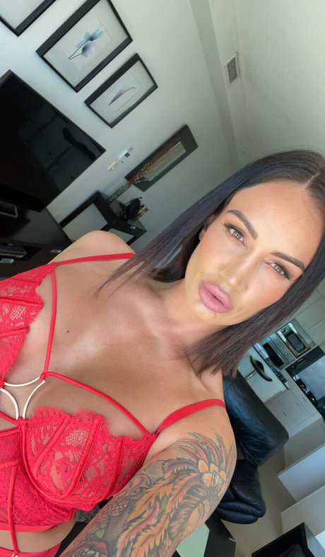 hayleyvernon art actress gallery