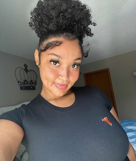 Darla Shuttlesworth top star galleries