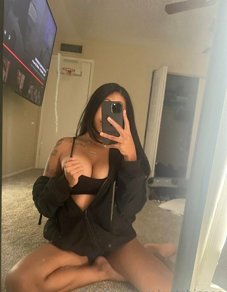 Wetchinaaa hd model photo