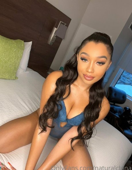 Bubble Booty free model photo