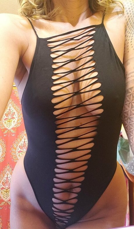 Mikayla Miles pornstar pretty image