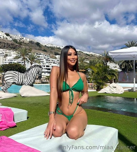 miaa dancer perfect model picture