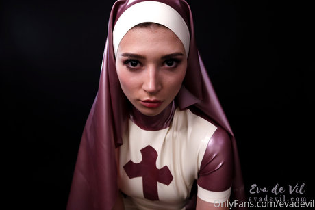 blonde yoga onlyfans naked archive