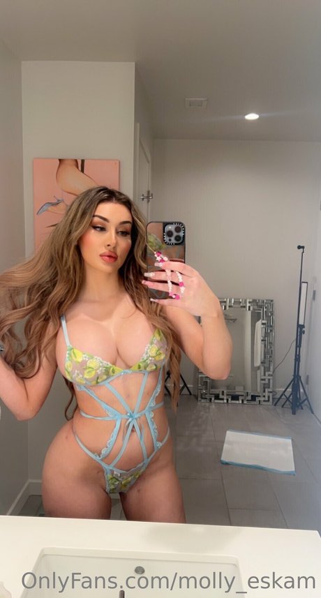 Molly Eskam model sex pics
