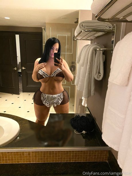 Gemstar model sexy img