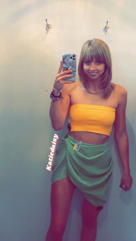 giant onlyfans sexy naked pics